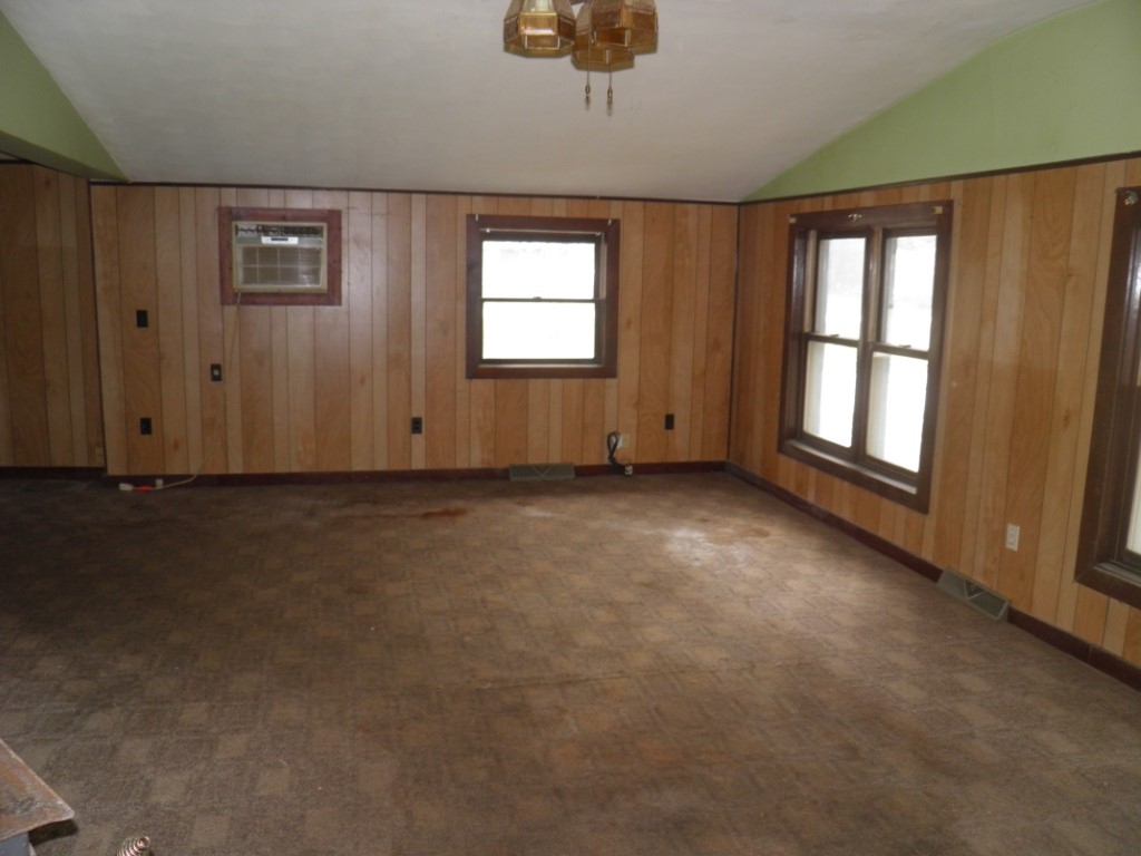 306 Warren Street Colona, IL 61241 - Photo 4 of 8 Gallery Image 4