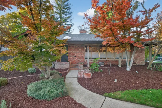 $1,080,000 | 1371 El Nido Way, Sacramento, CA 95864