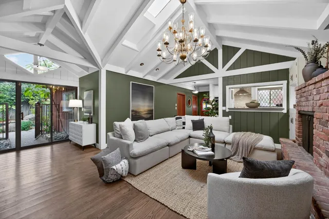 $1,080,000 | 1371 El Nido Way, Sacramento, CA 95864