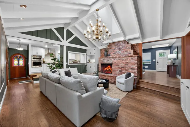 $1,080,000 | 1371 El Nido Way, Sacramento, CA 95864