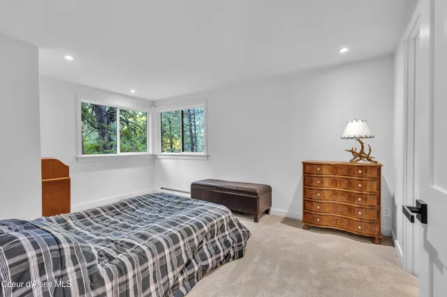 $749,950 | 42820 Highway 97, Harrison, ID 83833