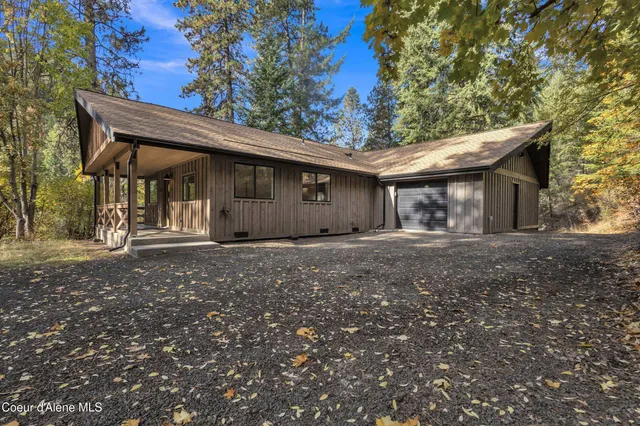 $749,950 | 42820 Highway 97, Harrison, ID 83833