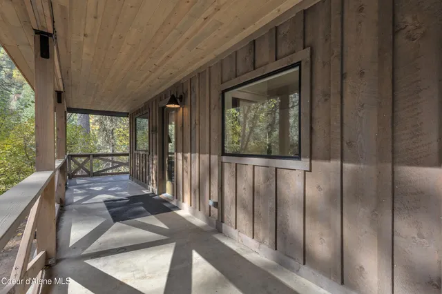 $749,950 | 42820 Highway 97, Harrison, ID 83833