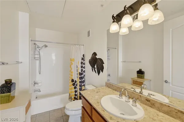 $2,150 | 62 East Serene Avenue, Unit 324, Las Vegas, NV 89123