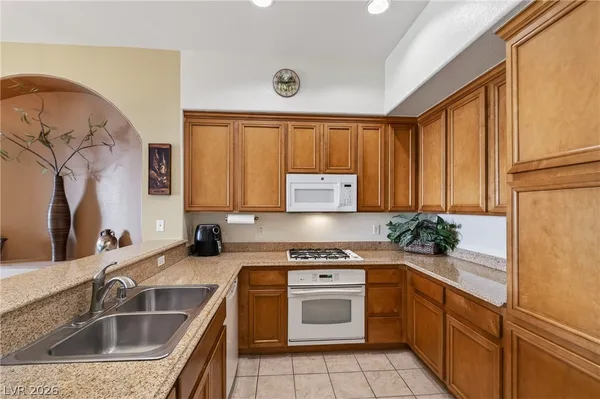 $2,150 | 62 East Serene Avenue, Unit 324, Las Vegas, NV 89123