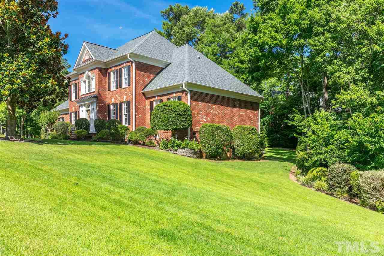 201 Chiselhurst Way Cary, NC 27513 - Photo 3 of 30 Gallery Image 3