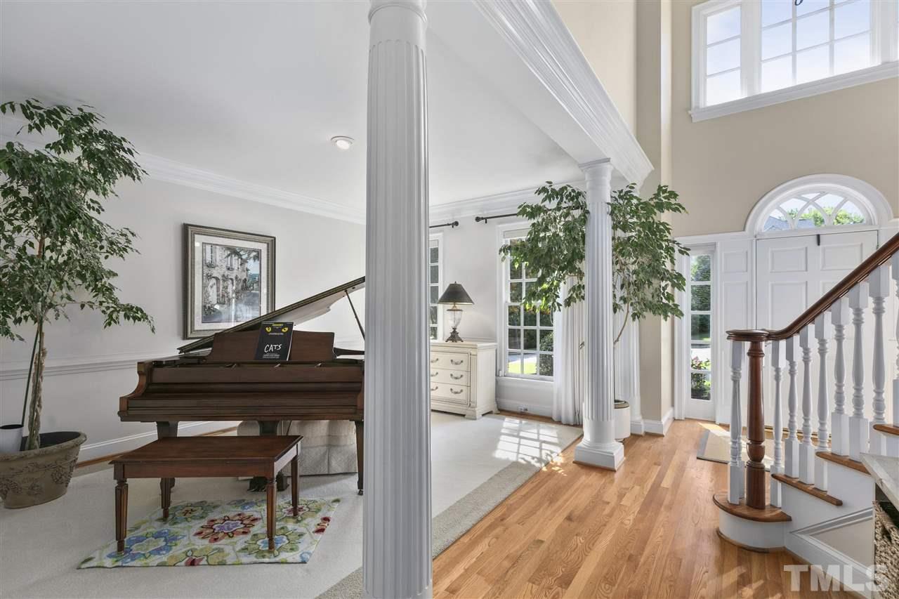 201 Chiselhurst Way Cary, NC 27513 - Photo 4 of 30 Gallery Image 4