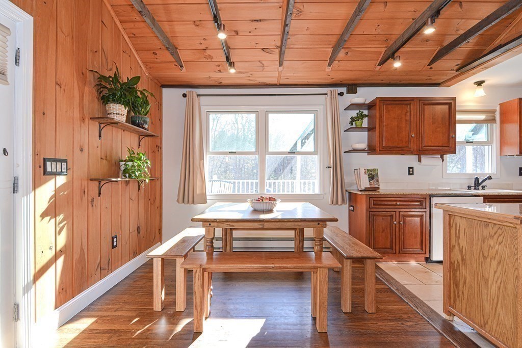 21 Coolidge Street Sherborn, MA 01770 - Photo 9 of 41 a living room with a large window