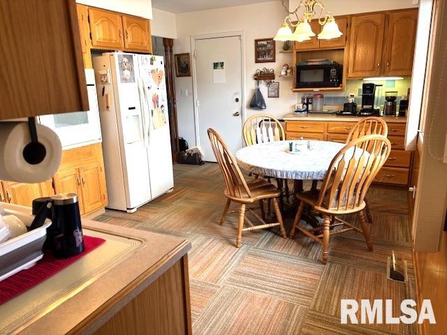 137 Dawn Drive Springfield, IL 62702 - Photo 17 of 33