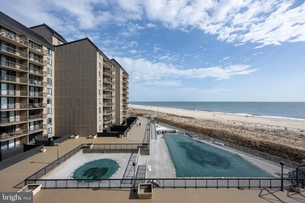 $1,100,000 | 409 Georgetowne House Road, Bethany Beach, DE 19930