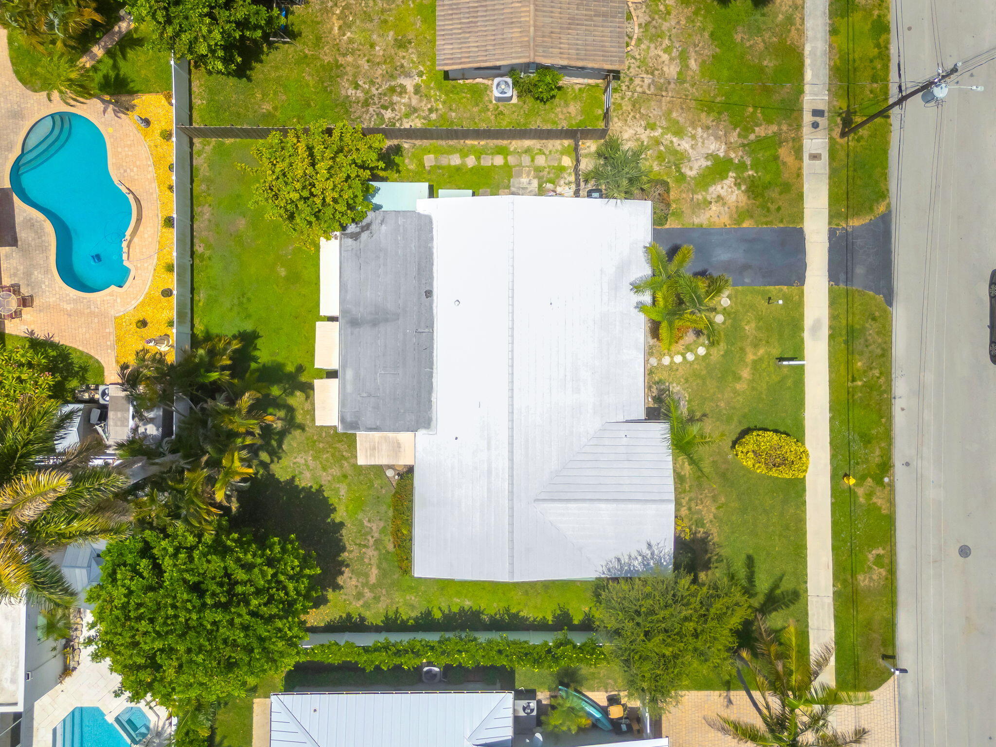 2610 Northeast 50th Street Lighthouse Point, FL 33064 - Photo 42 of 43 84-web-or-mls-LIGHTHOUSE REVISED-42