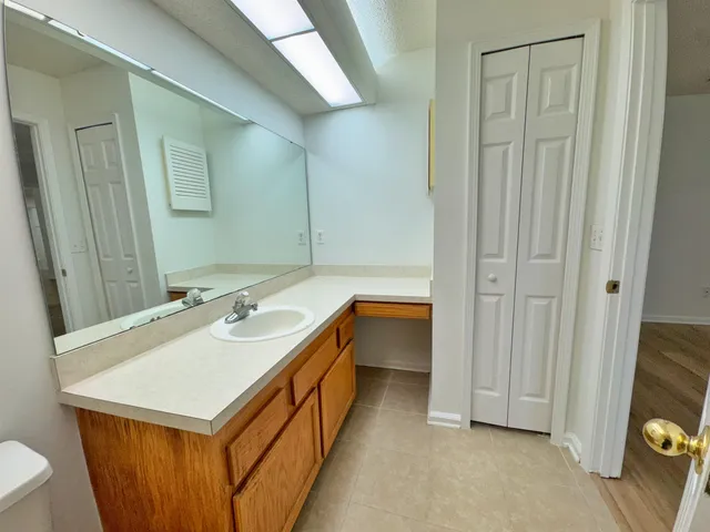 $2,100 | 11128 Coldfield Drive, Jacksonville, FL 32246