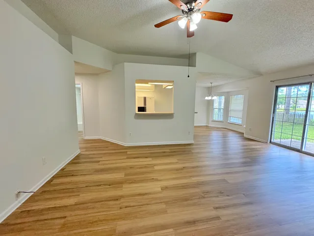 $2,100 | 11128 Coldfield Drive, Jacksonville, FL 32246