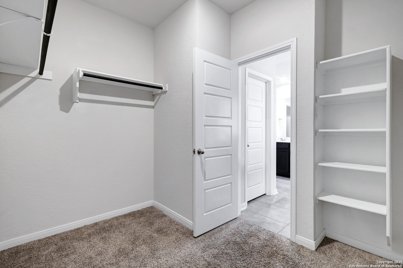 3168 Junction Bay Converse, TX 78109 - Photo 15 of 26 a view of a room with an empty space