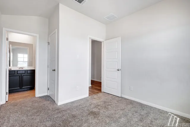 $2,400 | 3168 Junction Bay, Converse, TX 78109