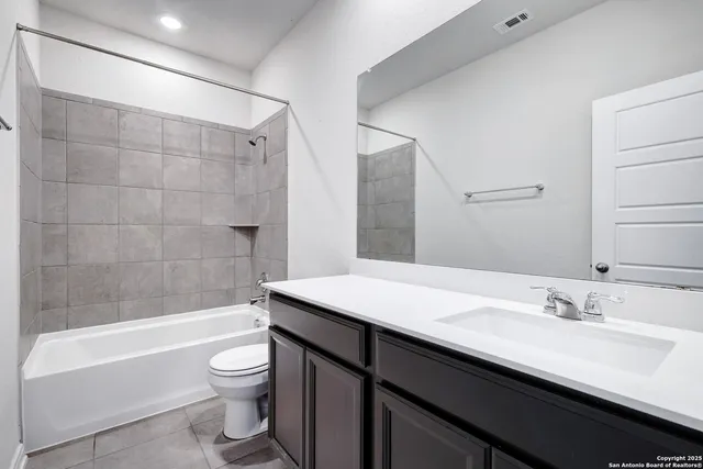 $2,400 | 3168 Junction Bay, Converse, TX 78109