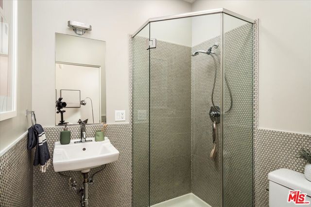 $955,000 | 1436 North Detroit Street, Unit 4, Los Angeles, CA 90046