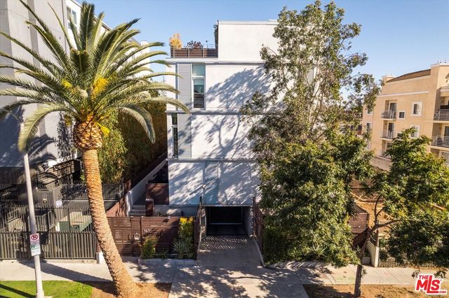 $955,000 | 1436 North Detroit Street, Unit 4, Los Angeles, CA 90046