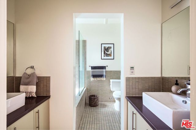 $955,000 | 1436 North Detroit Street, Unit 4, Los Angeles, CA 90046