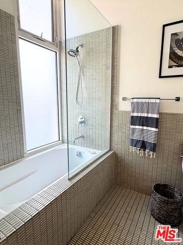 $955,000 | 1436 North Detroit Street, Unit 4, Los Angeles, CA 90046