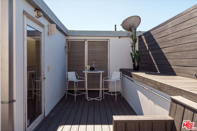 $955,000 | 1436 North Detroit Street, Unit 4, Los Angeles, CA 90046