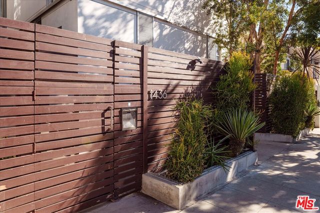 $955,000 | 1436 North Detroit Street, Unit 4, Los Angeles, CA 90046