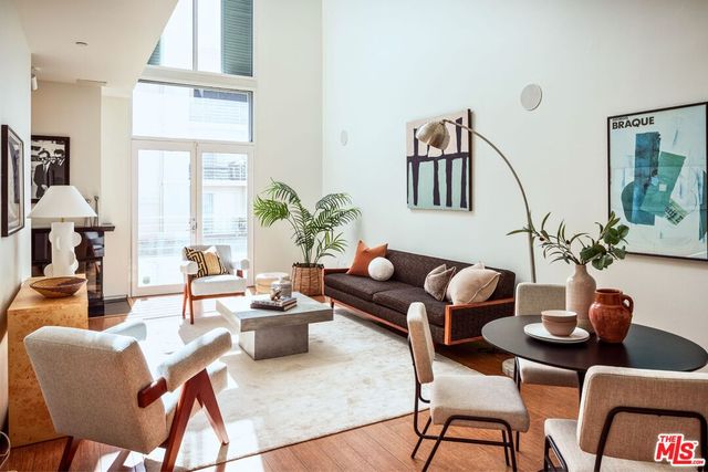 $955,000 | 1436 North Detroit Street, Unit 4, Los Angeles, CA 90046