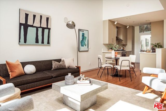 $955,000 | 1436 North Detroit Street, Unit 4, Los Angeles, CA 90046