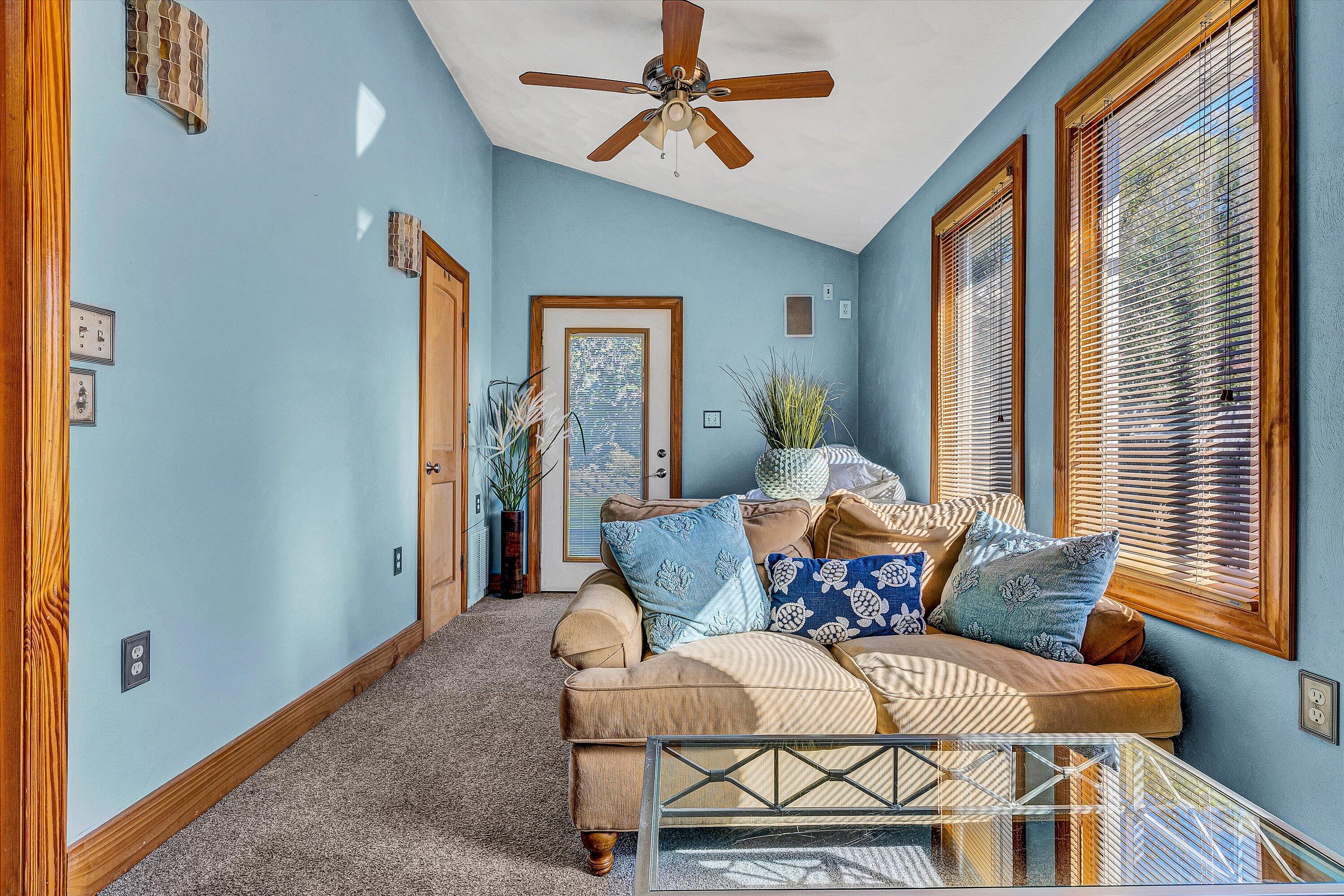 1013 Howbert Avenue Southwest Roanoke, VA 24015 - Photo 38 of 52 a outdoor space with furniture