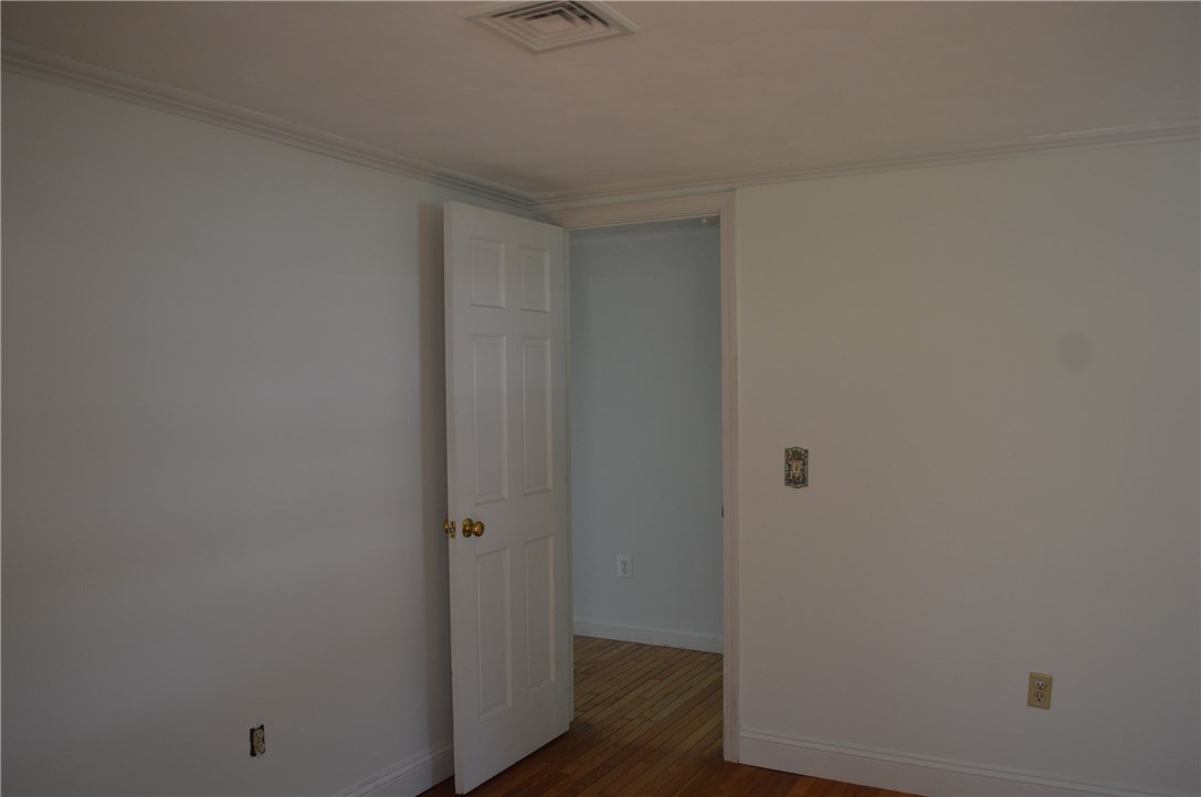 5 Coggeshall Street Warren, RI 02885 - Photo 8 of 16 Gallery Image 8