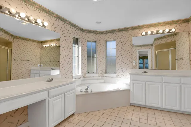 $325,000 | 208 Mimosa Lane, Lancaster, TX 75146