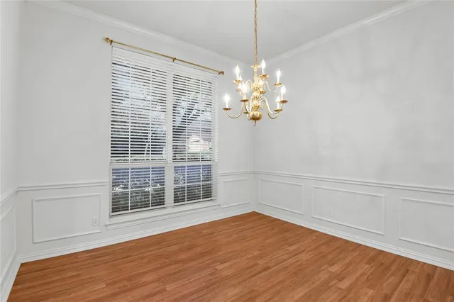 $325,000 | 208 Mimosa Lane, Lancaster, TX 75146