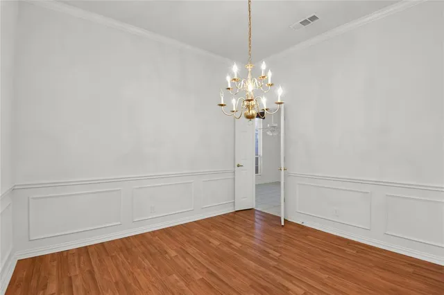 $325,000 | 208 Mimosa Lane, Lancaster, TX 75146