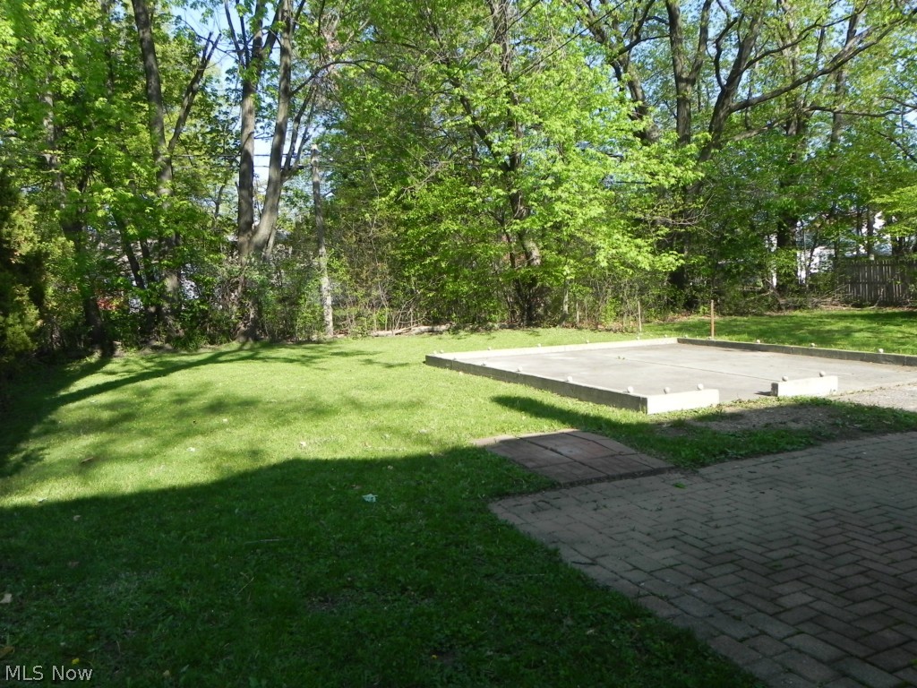 1595 Holmden Road Cleveland, OH 44121 - Photo 19 of 20 Gallery Image 19