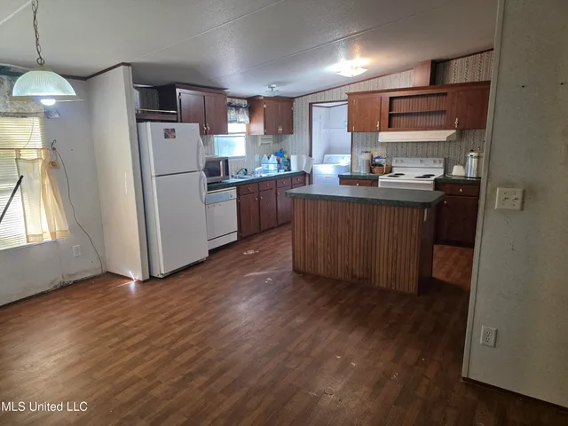 $250,000 | 2862 Wallace Drive Southwest, Bogue Chitto, MS 39629