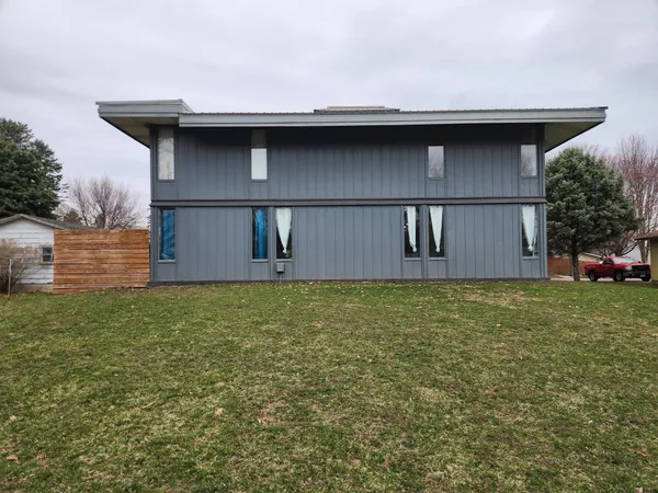 $199,900 | 206 East Luella Street, Le Roy, MN 55951