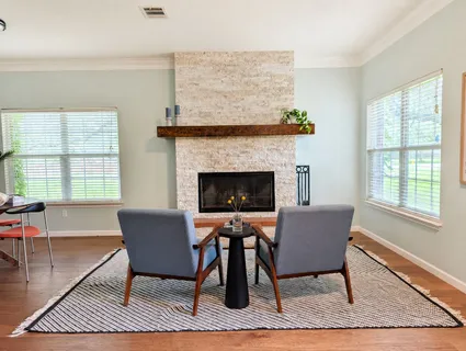 $685,000 | 122 Avenida Brisa Fresca Road, Kyle, TX 78640