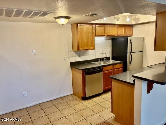 1336 East Mountain View Road East, Unit 101 Phoenix, AZ 85020 - Photo 4 of 12 8b8d00df-16ee-4dce-bd7a-fff0d9b11e79