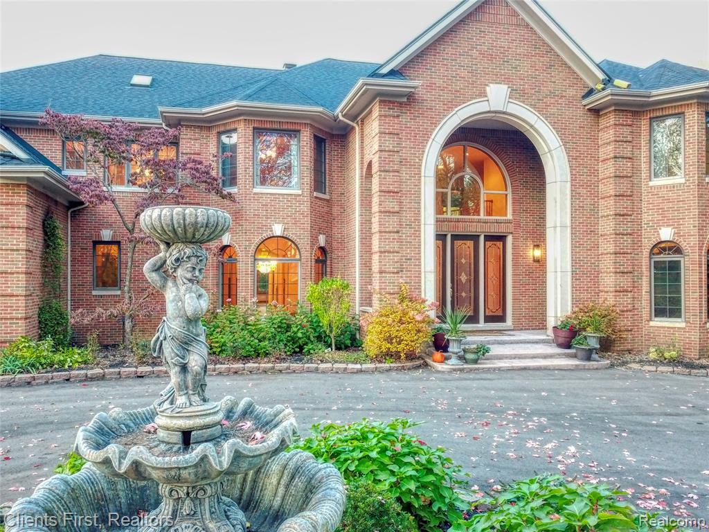 40600 8 Mile Road Northville, MI 48167 - Photo 8 of 99