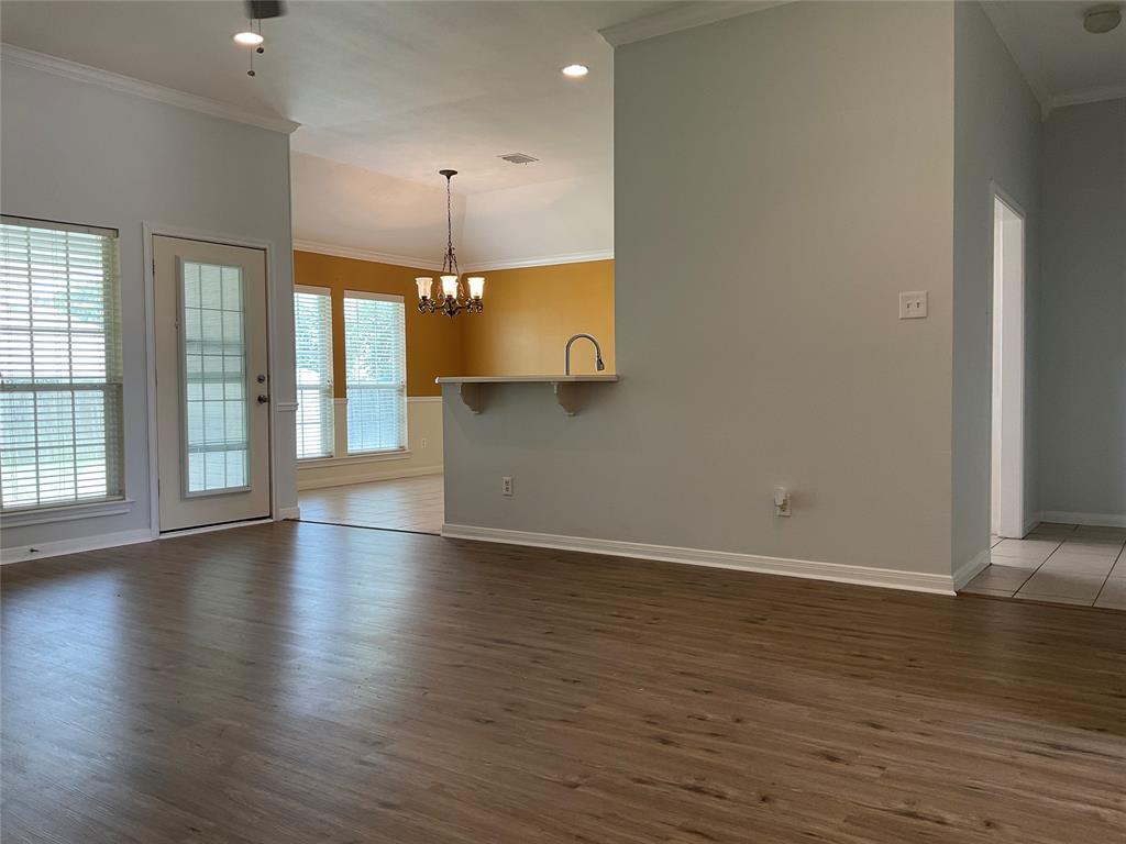 212 Toluca Trail Hewitt, TX 76643 - Photo 5 of 27