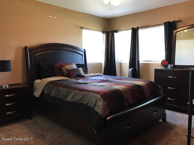 22 Butler Street Melbourne, FL 32901 - Photo 10 of 17 Master bedroom