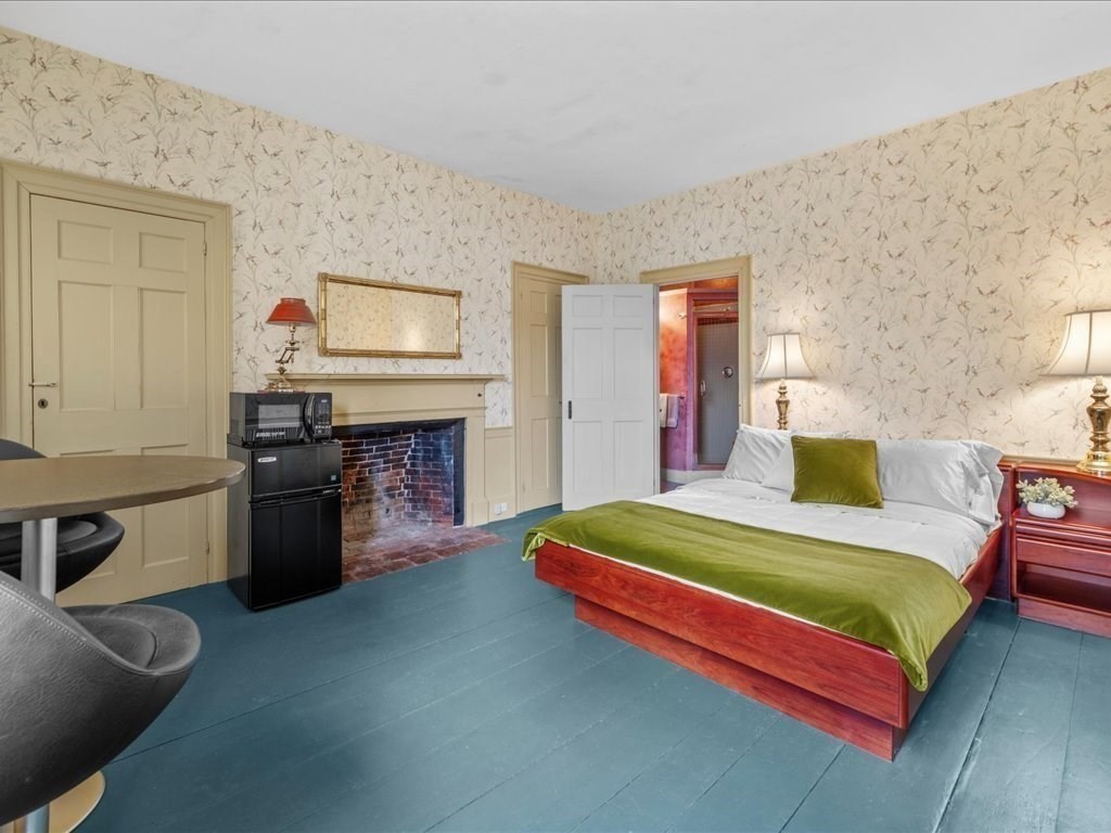 166 High Street Danvers, MA 01923 - Photo 24 of 42