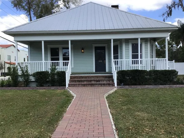 $2,800 | 203 South Main Street, Winter Garden, FL 34787