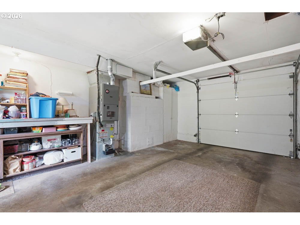 1014 Southeast 175th Place Portland, OR 97233 - Photo 22 of 31
