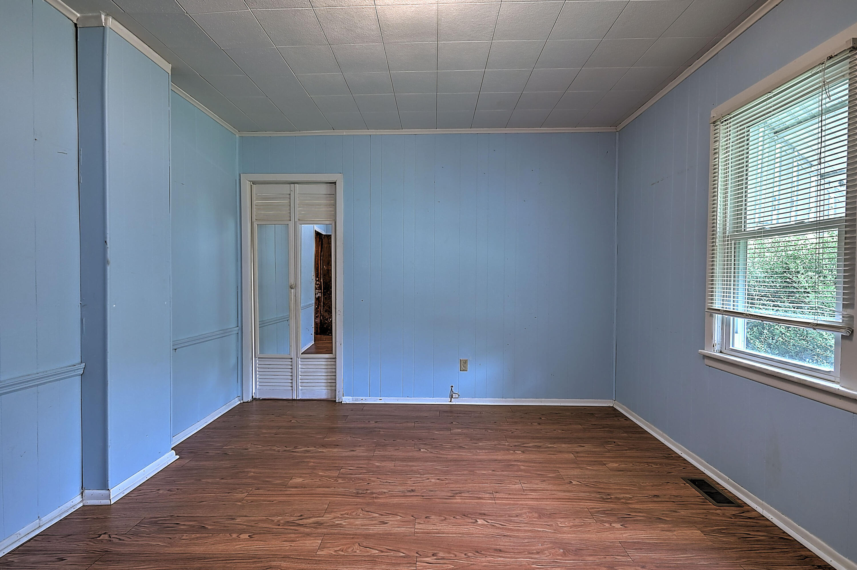 1918 Little Valley Road Gate City, VA 24251 - Photo 19 of 63 Bedroom 1