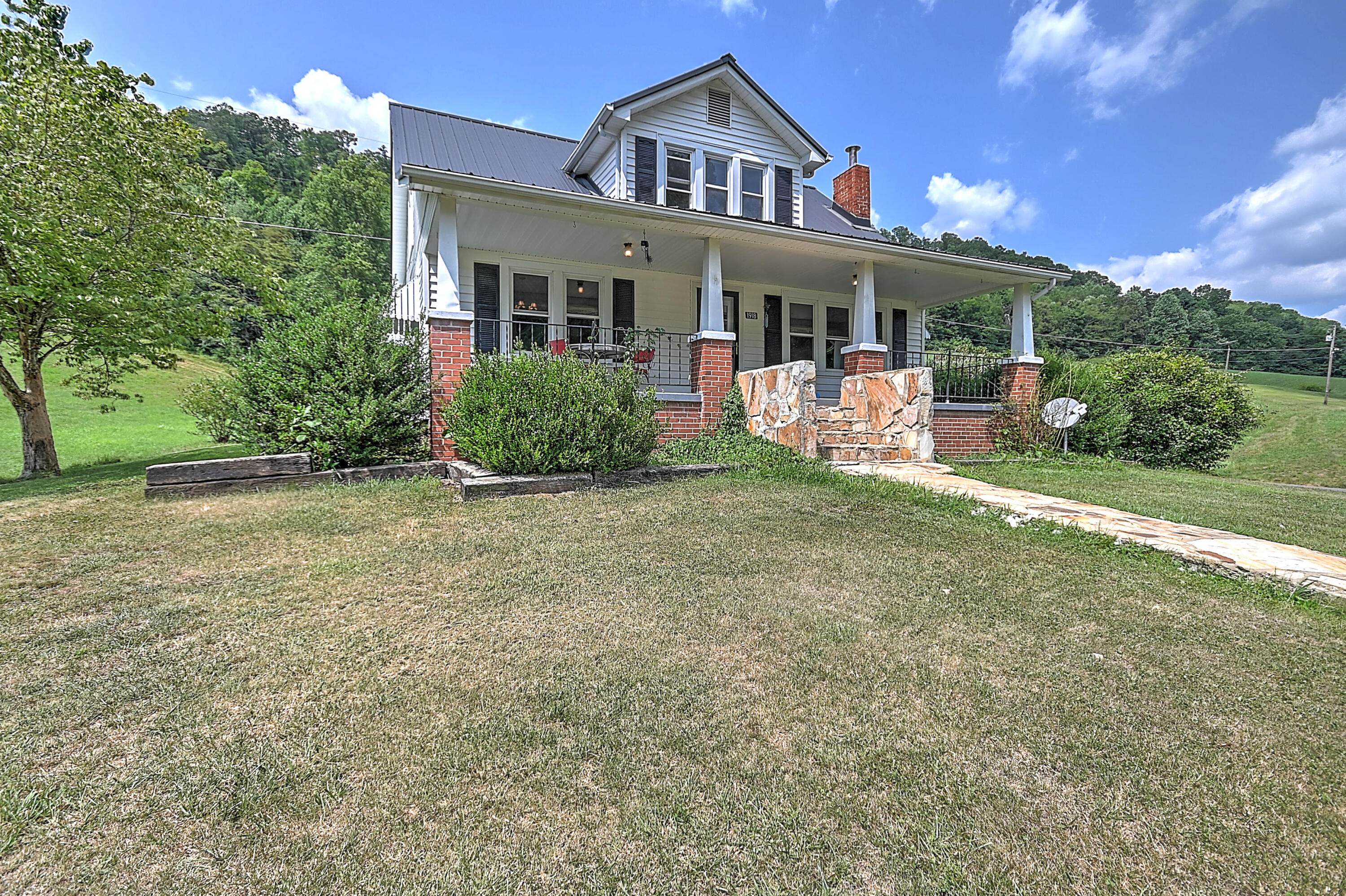 1918 Little Valley Road Gate City, VA 24251 - Photo 2 of 63 Little Valley 1