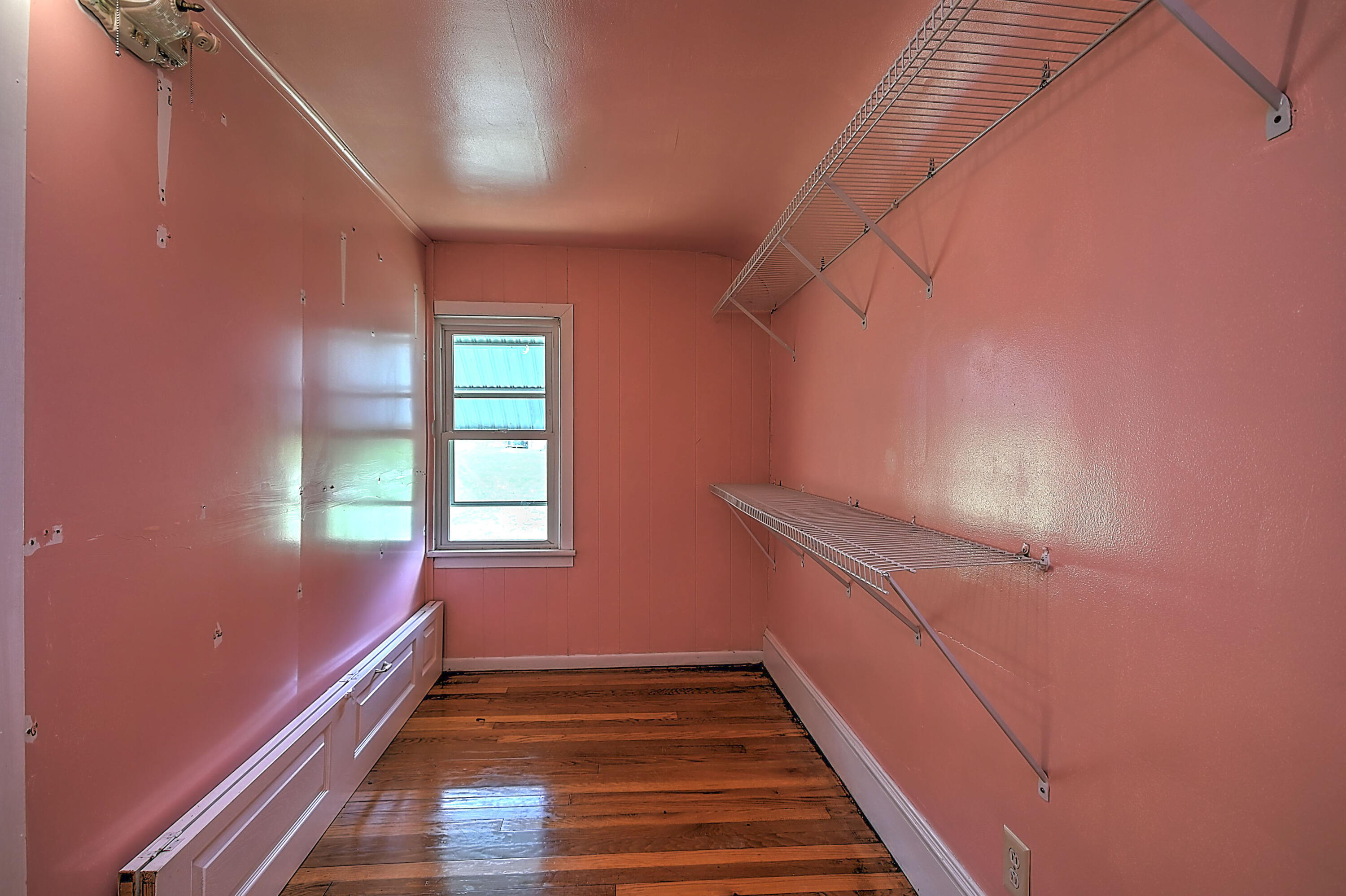 1918 Little Valley Road Gate City, VA 24251 - Photo 27 of 63 Walk in closet