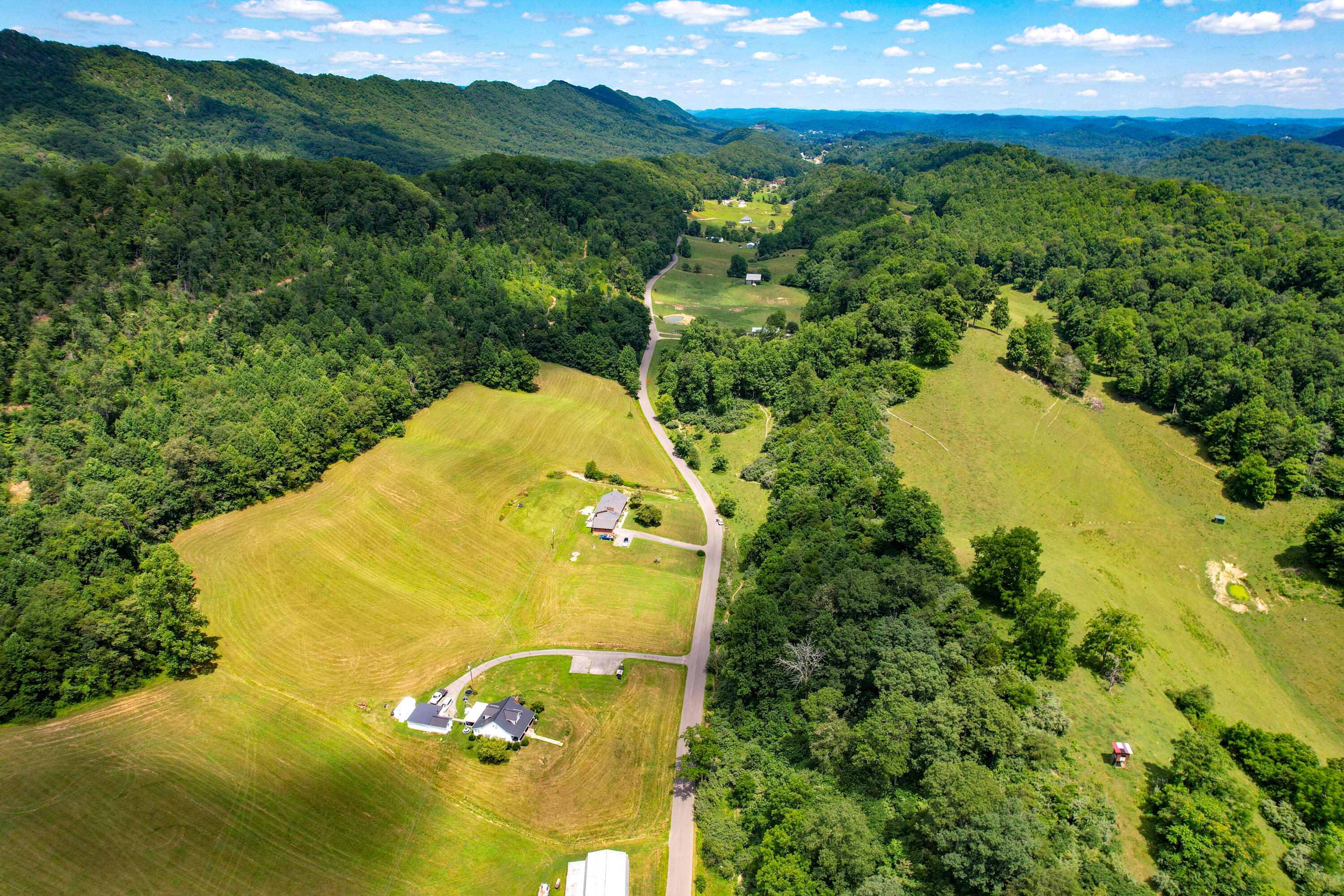 1918 Little Valley Road Gate City, VA 24251 - Photo 53 of 63 Drone-7