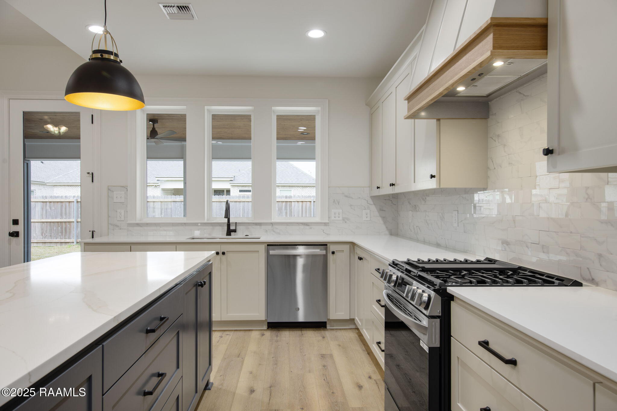 303 Decatur Lane Lafayette, LA 70503 - Photo 7 of 28 14-web-or-mls-303 Decatur Ln-12