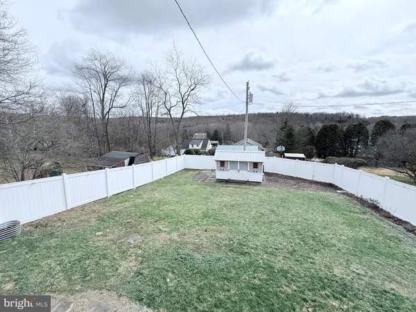 a view of outdoor space